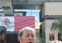 Maestros denuncian retención ilegal de sueldos