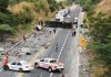 Sobrevive familia a fuerte accidente carretero en la vía Tuxtla-San Cristóbal