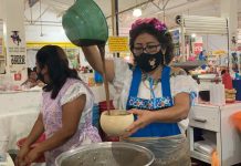 Celebran el día del Pozol en el mercado Juan Sabines