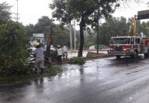 Reportan afectaciones menores durante la lluvia de esta tarde