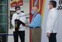 Galardona Ayuntamiento de Tuxtla a Patrocinio González-Blanco Garrido con Medalla al Mérito Ciudadano Joaquín Miguel Gutiérrez