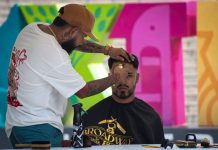 INJUVEMP da corte de cabello gratis a estudiantes para conmemorar su día