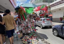 Aún no termina agosto y ya se venden adornos de las Fiestas Patrias