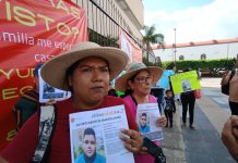 Piden apoyo para localizar a joven desaparecido