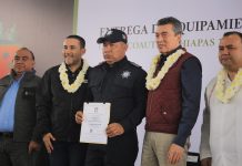 Entrega Rutilio Escandón patrullas, motopatrullas y equipamiento a la Policía Municipal de Ocozocoautla