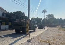 Dejan tres cuerpos en la vía pública de Tuxtla