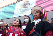 Pobladores de Larráinzar se manifiestan en Tuxtla para exigir obras