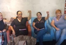 Maestras denuncian violación a sus derechos laborales