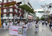 Marchan en el arranque del festejo por el 60º aniversario de «La López»