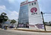 Se manifiesta la AED 40 en las instalaciones del IEPC