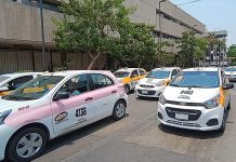 Choferes de taxis denuncian abuso de los concesionarios