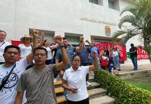 Trabajadores del CECYTE Chiapas toman la junta local de conciliación y arbitraje