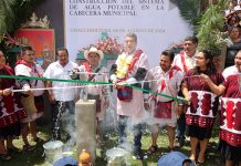 Entrega Rutilio Escandón Sistema Integral de Agua Potable a habitantes de Chalchihuitán