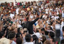 Eduardo Ramírez asiste al Sexto Informe de Gobierno de AMLO