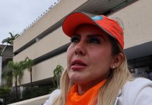 Presentan pliego petitorio para protección animal al gobernador