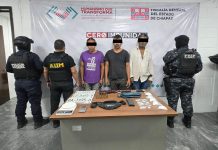 En Tuxtla Gutiérrez, detienen a tres personas y aseguran sustancias ilícitas y armas
