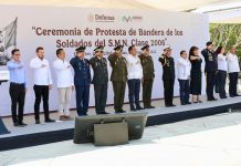 Eduardo Ramírez asistió a Ceremonia de Toma de Protesta de Bandera de los Soldados del SMN, Clase 2006