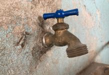 Hogares en Tuxtla Gutiérrez se quedan sin agua por fallas de CFE