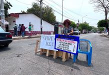 Bloquean calles de Tuxtla nuevamente por desatención de CFE