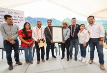 En Tapalapa, Eduardo Ramírez entrega certificación de área natural protegida a El Calvario