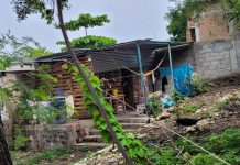 Adulta mayor acusa a presunto pastor de despojo y amenazas