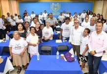 Entregan en la UNACH Beca Rosario Castellanos a personas que se alfabetizaron mediante el Programa Chiapas Puede