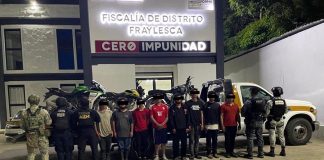 Detienen a ocho personas y aseguran armas, narcóticos y motocicletas en Villaflores