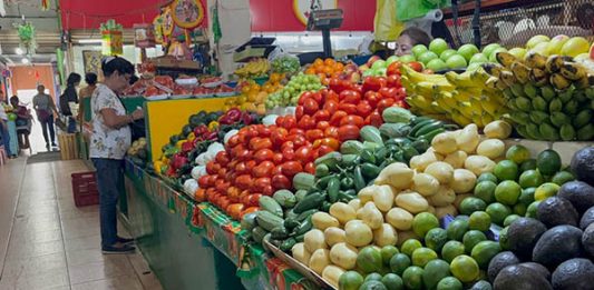 Jitomate y limón encarecen por sequía y heladas