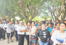 Padres de familia exigen docente para Telesecundaria en Chiapa de Corzo