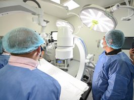 Eduardo Ramírez recorre Hospital Vida Mejor y constata atención a pacientes