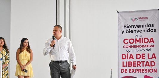 Gobierno de Chiapas reconoce a periodistas por su compromiso con la sociedad