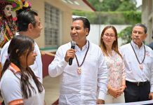 Con inversión en escuelas y apoyos a estudiantes, Eduardo Ramírez fortalece la educación en Chiapas