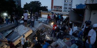 Sube a 132 el número de muertos tras terremoto en Colombia