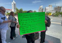 Denuncian frente a Palado de Gobierno suspensión de la Ruta 53 de Tuxtla