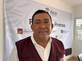 Llaman a beneficiarios de Becas Bienestar a resguardar sus tarjetas tras detención de funcionarios en Chiapas