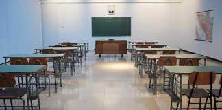 Condados del sur de Florida cierran algunas escuelas tras perder 38.000 alumnos migrantes