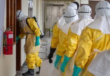 OMS advierte que brote de ébola “dista mucho de estar bajo control”