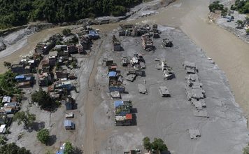 Catástrofe en el Himalaya deja 392 muertos y alrededor de mil 400 desaparecidos