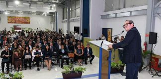 Entrega UNACH documentos del programa TUPHOGA a 129 egresados de posgrado