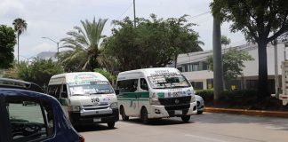 Transportistas reportan hasta 50% menos ingresos por invasión de rutas
