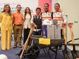 Eduardo Ramírez entrega equipamiento para reforzar la protección civil ante la temporada de lluvias en Tuxtla