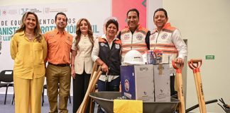 Eduardo Ramírez entrega equipamiento para reforzar la protección civil ante la temporada de lluvias en Tuxtla