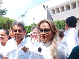 Olga Mabel López Pérez recibe toma de nota y asume nuevo Comité Central de la burocracia chiapaneca