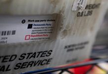 Corte Suprema de EU rechaza solicitud de Trump para restringir el voto por correo
