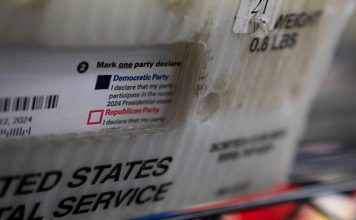 Corte Suprema de EU rechaza solicitud de Trump para restringir el voto por correo