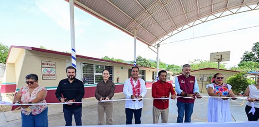 Eduardo Ramírez inaugura obras por más de 3.6 mdp en escuela de Tuxtla Gutiérrez