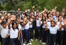 Con obras de caminos y educación, Eduardo Ramírez impulsa la prosperidad de la región De los Bosques