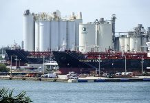 Huracán ‘Isaías’ reduce en más de un 60% producción diaria de petróleo en el Golfo de México