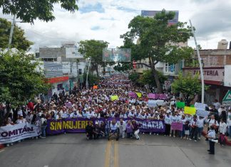 Mujeres de Chiapas marchan en defensa de la reforma de paridad efectiva
